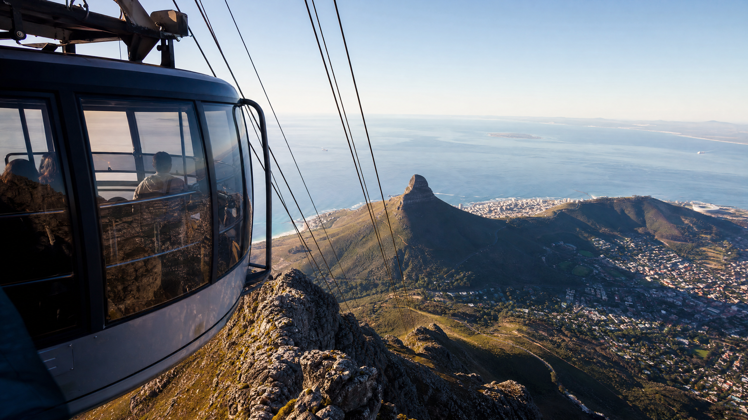 The Cableway Experience: What Changes by Season